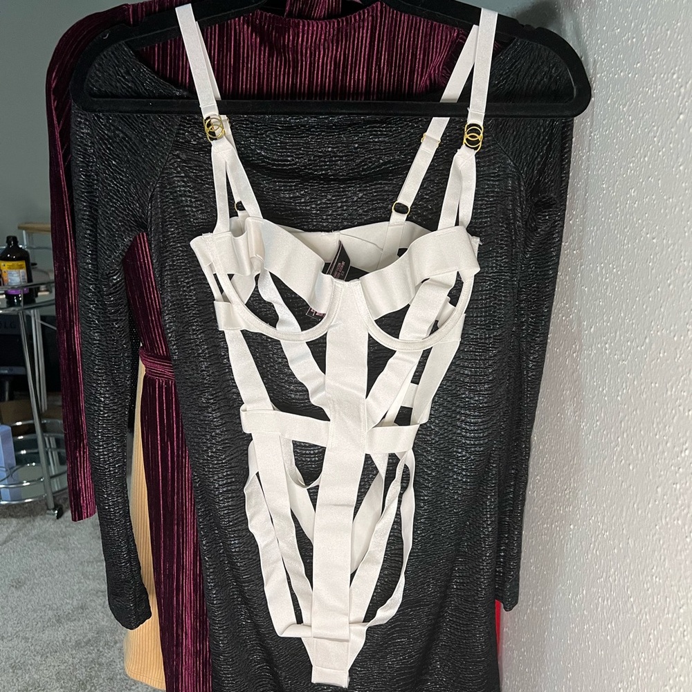 Victoria's Secret White Strappy Cutout Teddy Bodysuit - Picture 3 of 3